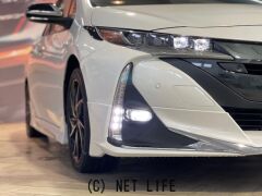 トヨタ プリウスPHV