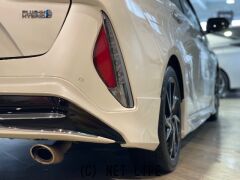 トヨタ プリウスPHV