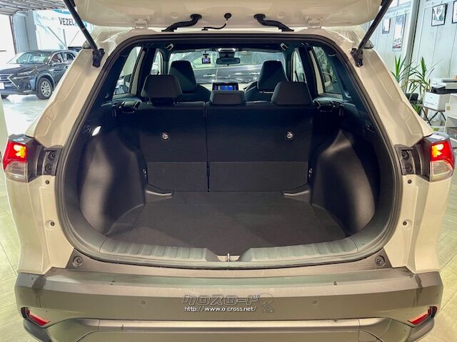 リヤシート使用状態でも、クラストップレベルのラゲージ容量580Lを確保。 トヨタ カローラクロス