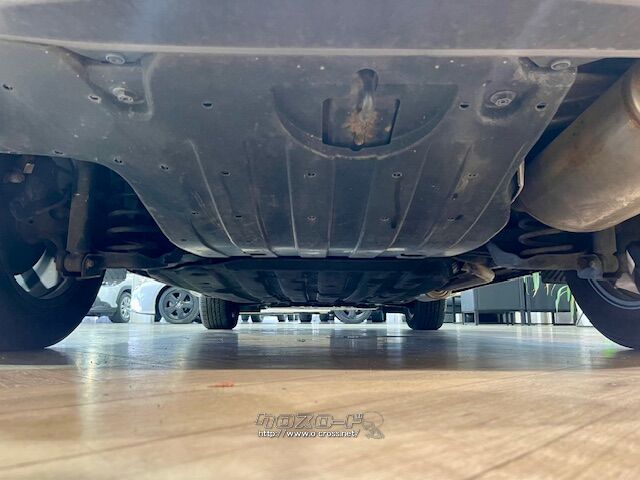 「お問合せはユーポス新都心店まで/098-860-8880お待ちしております」 ホンダ ヴェゼル