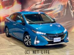 トヨタ プリウスPHV