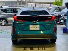 トヨタ プリウスPHV