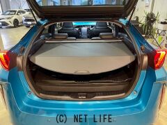 トヨタ プリウスPHV