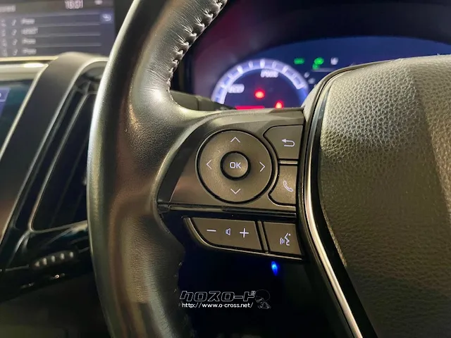 手元で楽々オーディオ操作!ステアリングスイッチ トヨタ クラウン