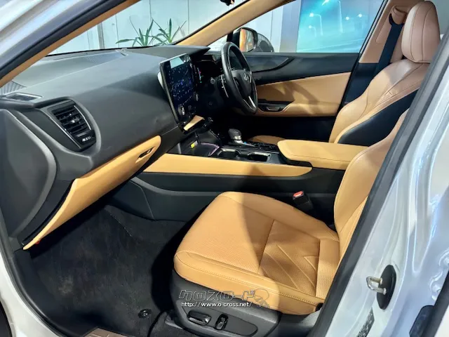 運転席、助手席はパワーシート(ベンチレーション/シートヒーター) レクサス NX