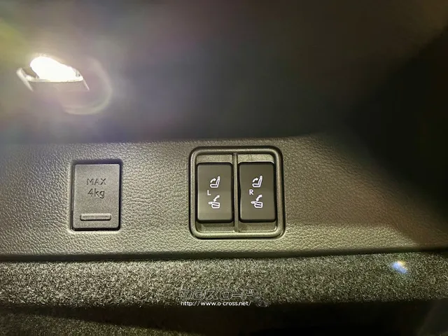 後席パワーシート レクサス NX