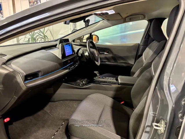 ホールド感とクッション性を兼ね備えたフロントシート トヨタ プリウス