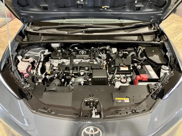 「お問合せはユーポス新都心店まで/098-860-8880お待ちしております」 トヨタ プリウス