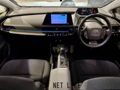 トヨタ プリウス