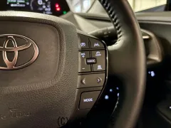 トヨタ プリウス