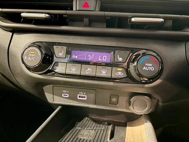 簡単操作のオートエアコン 日産 ノートオーラ