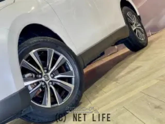 225/60R18最小回転半径5.5m トヨタ ハリアーハイブリッド