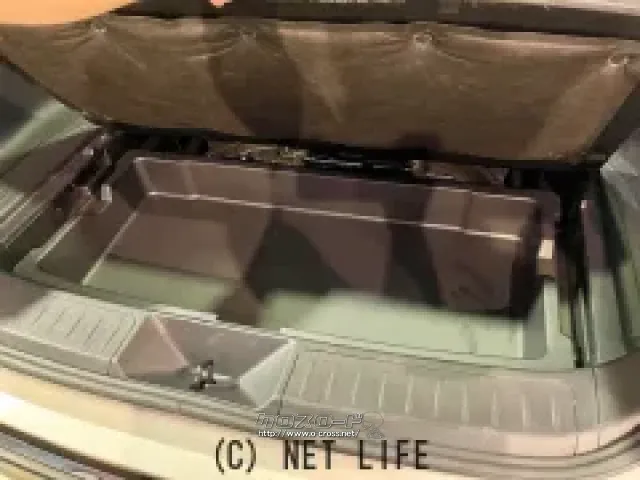 ラゲッジスペース下にも収納可能 トヨタ ハリアーハイブリッド