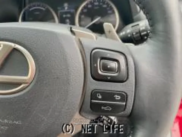 ハンドル右でクルーズコントロール操作が出来ます レクサス NX