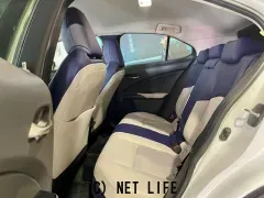 レクサス UX