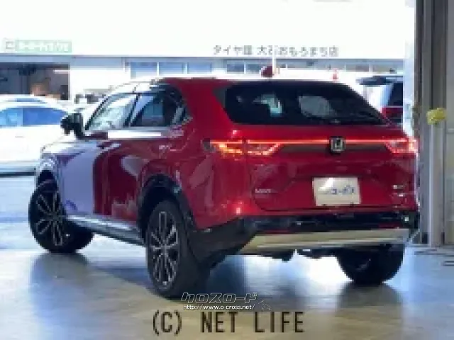 サイドのラインを前後に貫かせた、水平基調のデザイン ホンダ ヴェゼル