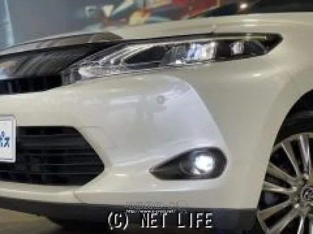 「Elegant Velocity」をデザインテーマとするハイブリッドSUV トヨタ ハリアー