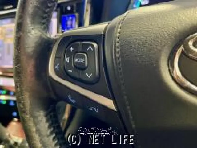手元で楽々オーディオ操作!ステアリングスイッチ トヨタ ハリアー
