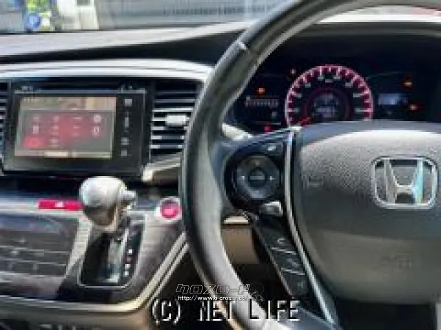 ハンドル左でオーディオ操作が可能です ホンダ オデッセイ