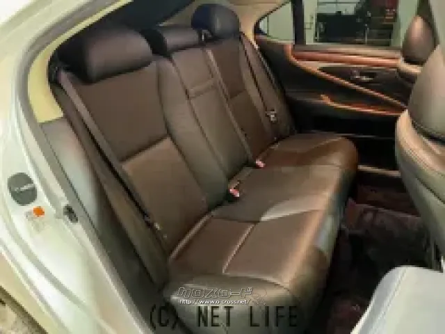 後席も広々快適です! レクサス LS