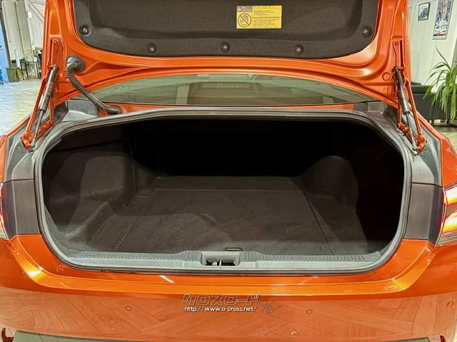 ゴルフバックも積載可能です。 トヨタ クラウン