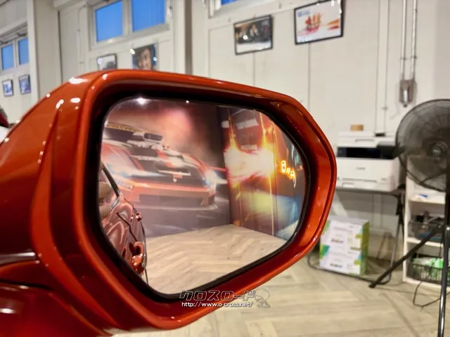 快適・安全装備であるブラインドスポットモニター トヨタ クラウン