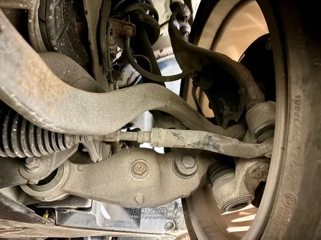 「お問合せはユーポス新都心店まで/098-860-8880お待ちしております」 トヨタ クラウン