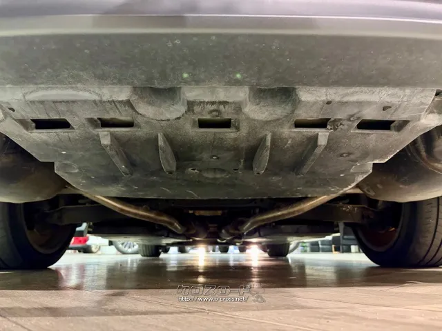 「お問合せはユーポス新都心店まで/098-860-8880お待ちしております」 トヨタ クラウン