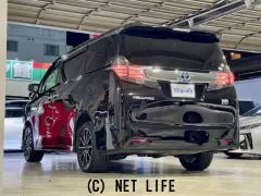 トヨタ ヴェルファイアハイブリッド