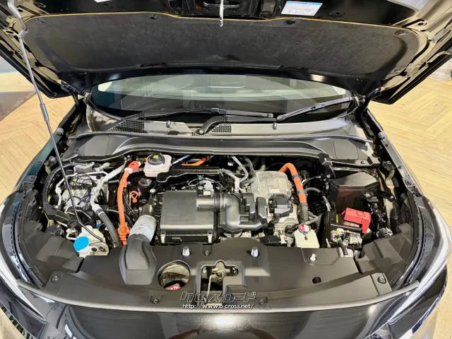 「お問合せはユーポス新都心店まで/098-860-8880お待ちしております」 ホンダ ヴェゼル