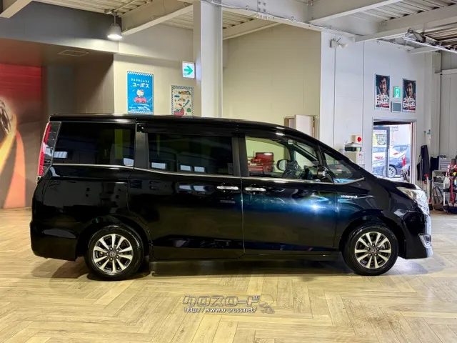 全長×全幅×全高4695×1695×1825mm トヨタ エスクァイア