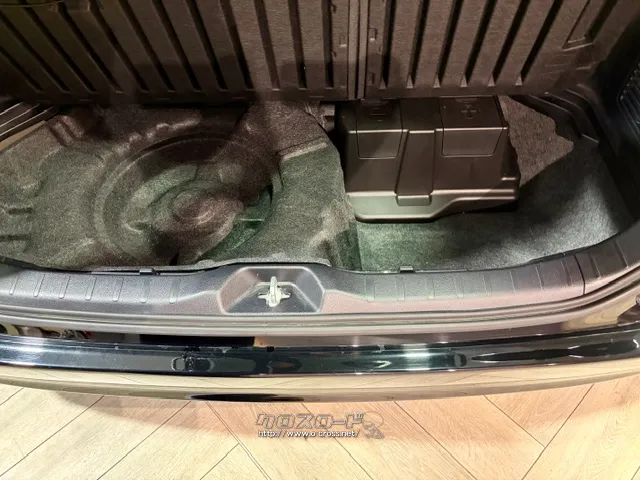 荷室下にも収納可能 トヨタ エスクァイア