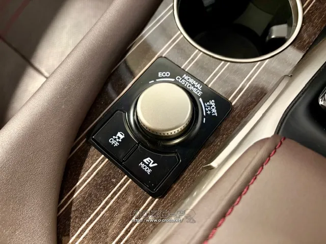 スポーツモードなど変更可能。 レクサス RX