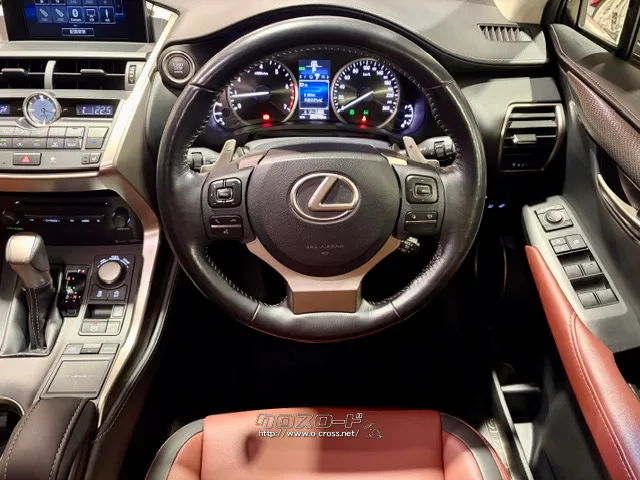 高級感の溢れるコクピット レクサス NX