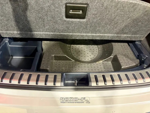 荷室下のも収納可能です。 レクサス NX