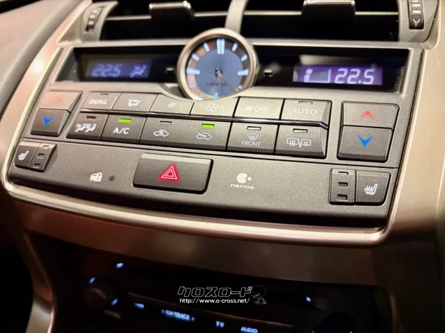 高級感のあるエアコンパネル レクサス NX