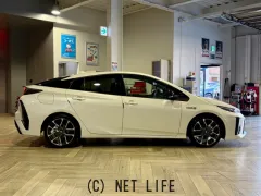 トヨタ プリウスPHV