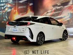 トヨタ プリウスPHV