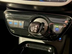 トヨタ プリウスPHV