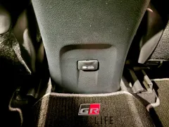 トヨタ プリウスPHV