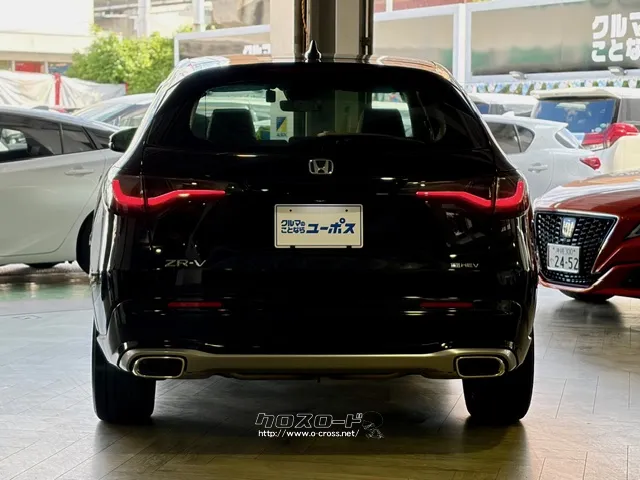 上に向かってなめらかに絞り込むことでワイドトレッドを強調した造形。 ホンダ ZR-V