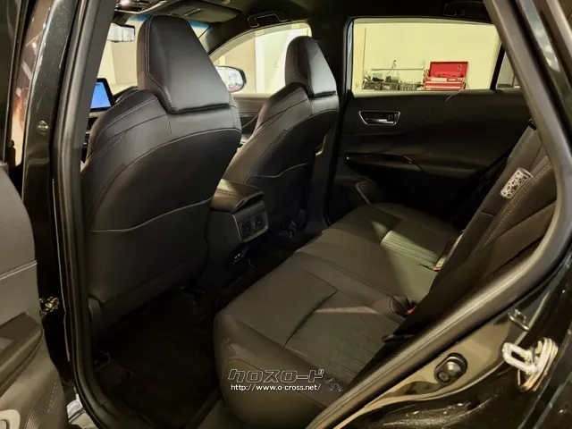 足元まで広々とした空間 トヨタ ハリアー