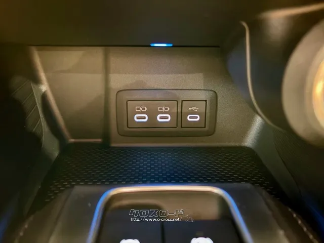 USB/充電ポート トヨタ ハリアー