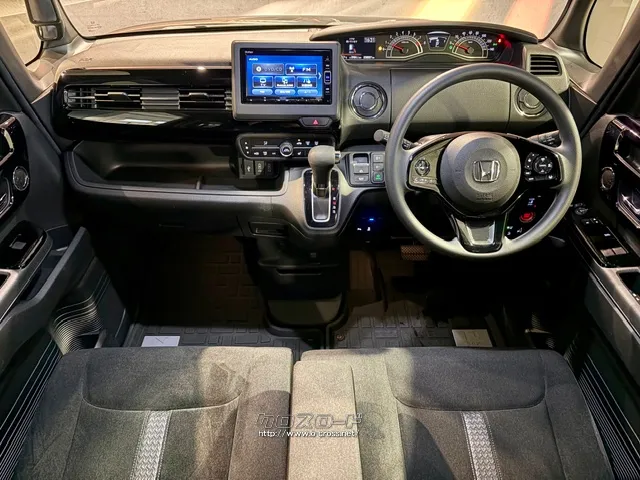 マルチブラック塗装の加飾を刷新し深みのある奥行き感を与えた ホンダ N-BOX
