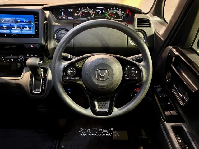 コクピットも軽自動車とは思えない高級感 ホンダ N-BOX