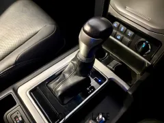 トヨタ ランドクルーザープラド