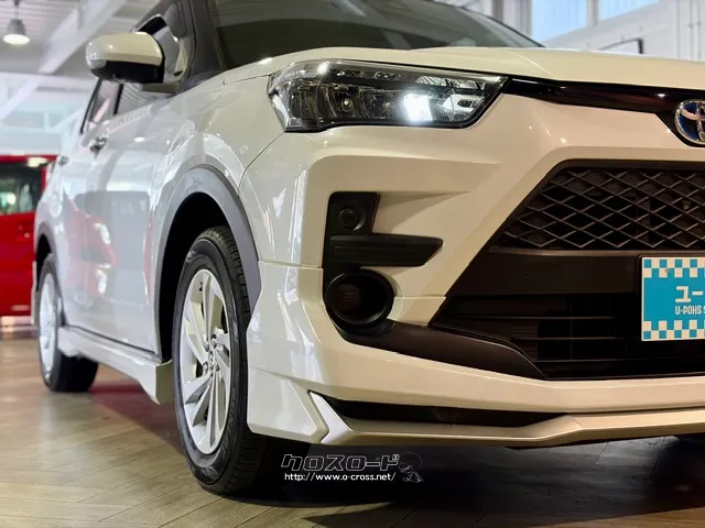 「お問合せはユーポス新都心店まで/098-860-8880お待ちしております」 トヨタ ライズ