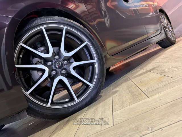 タイヤホイールは、プリウスG’s専用のものとなっています。 トヨタ プリウス