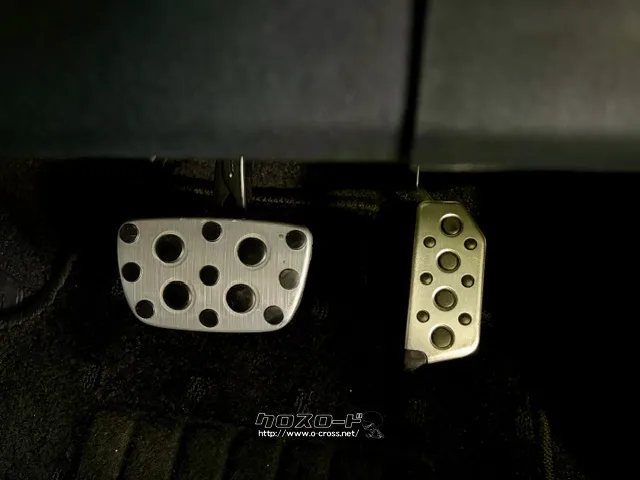 専用アルミペダル トヨタ プリウス