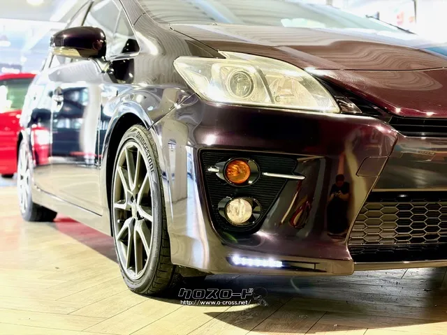 「お問合せはユーポス新都心店まで/098-860-8880お待ちしております」 トヨタ プリウス